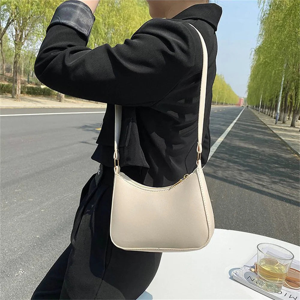 2024 nuevos bolsos de moda para mujer, bolso de hombro bajo el brazo de cuero PU de color sólido retro, bolso de mano pequeño informal para mujer