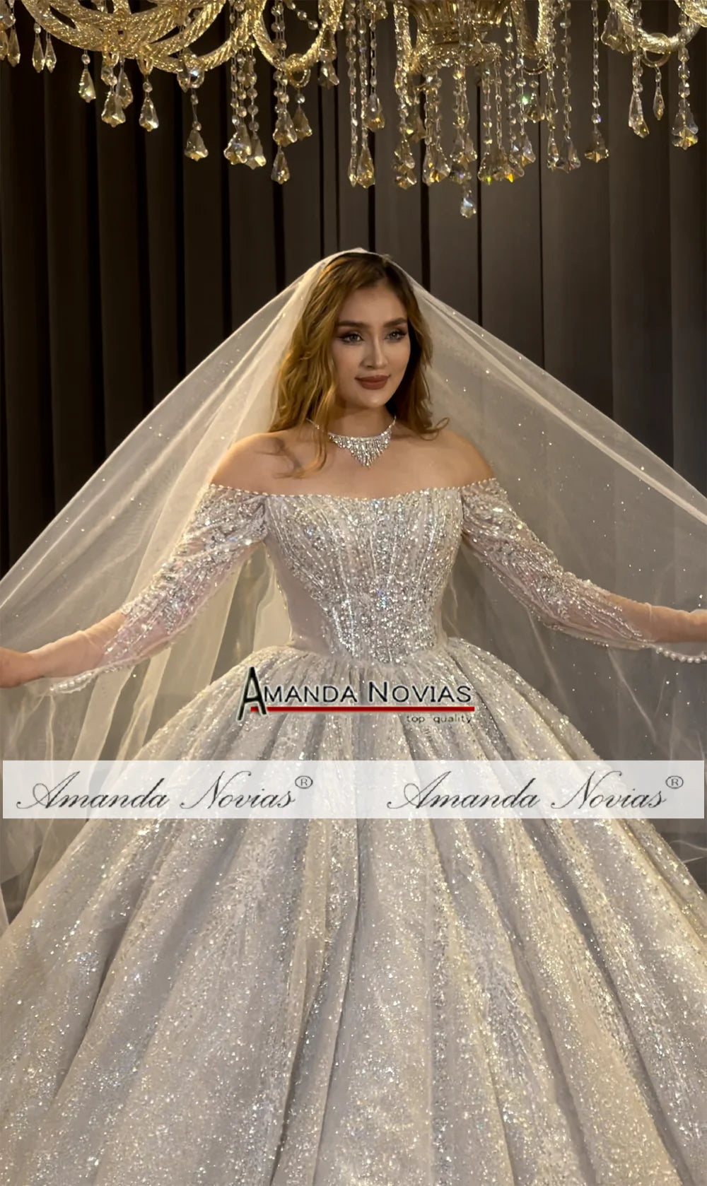 NS4811 Vestido de novia de manga larga con hombros descubiertos Trabajo real