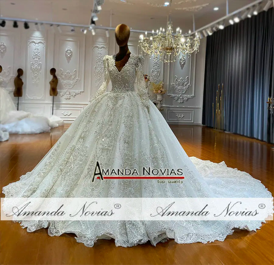 Vestido de novia de lujo hecho a mano de Amanda Novias NS4728