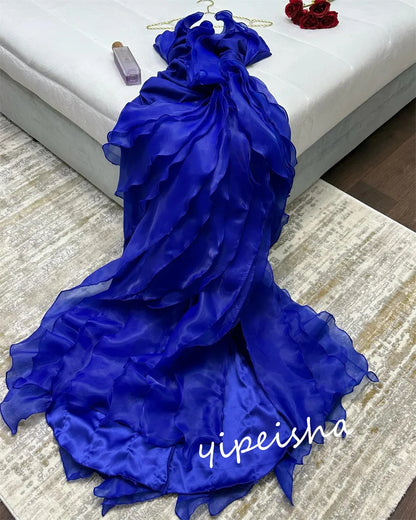 Vestidos largos de fiesta de organza con volantes y corte A sin tirantes a medida para ocasiones especiales