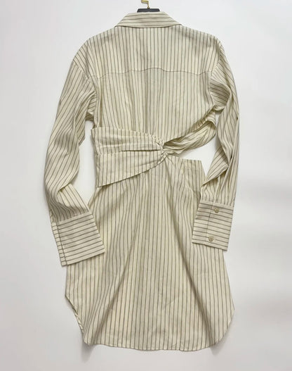 Robe courte à manches longues et col rabattu pour femme avec rayures et nœud