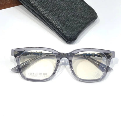 The new CH8214 meticulously designed retro artistic style trendy single item glasses