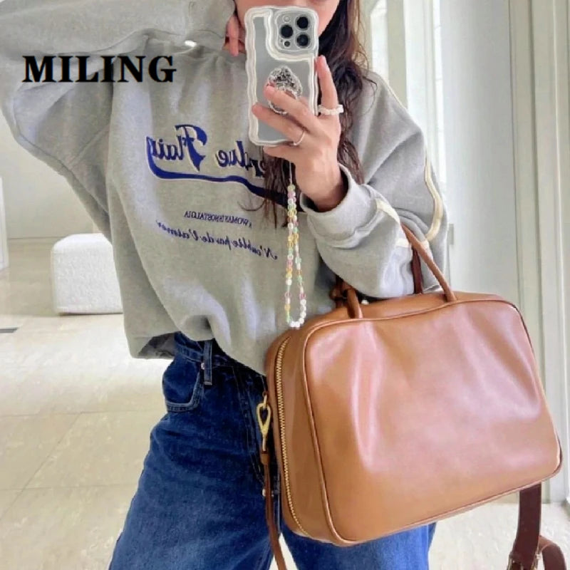 Women Retro Cowhide Bowling Bag Vintage Top-handle Large Capacity Bag Unisex Gold-tone Zip Square Handbag With Shoulder Strap