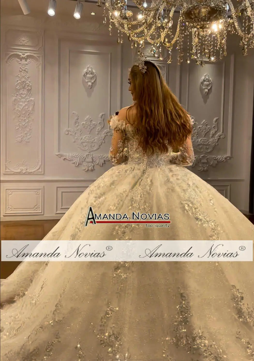 NS4688 Vestido de novia de manga larga con hombros descubiertos Amanda Novias