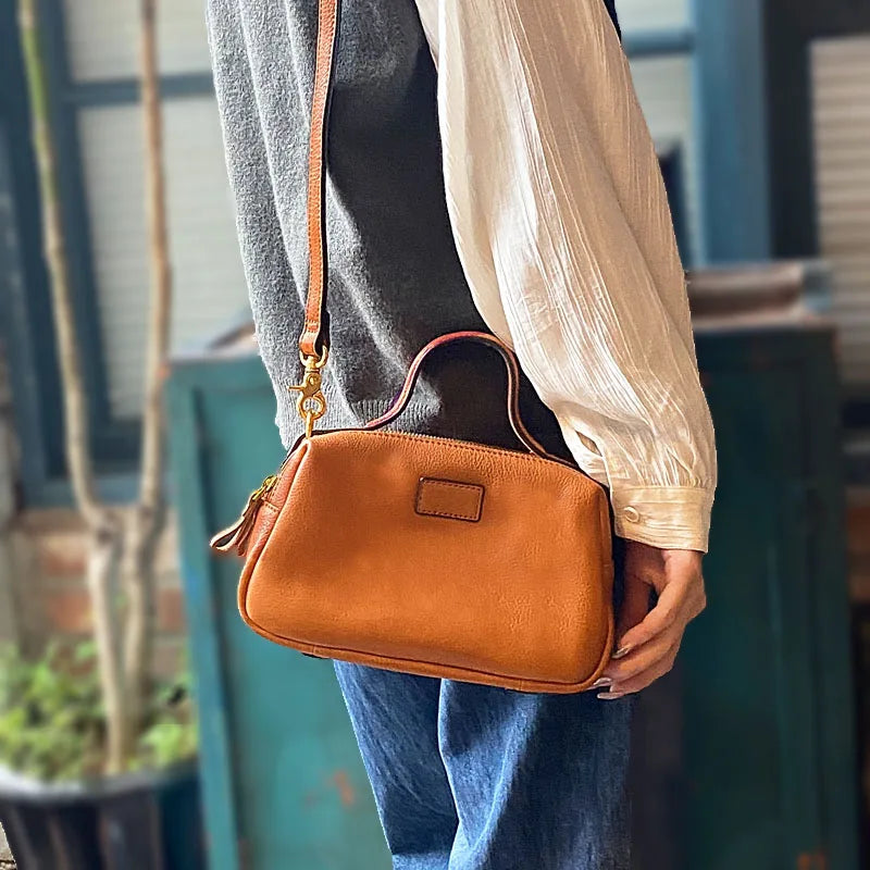 Autumn And Winter 2022 New Artistic Vintage Cowhide Women's Bag Double Zipper One Shoulder Crossbody Handheld Casual Square Bag