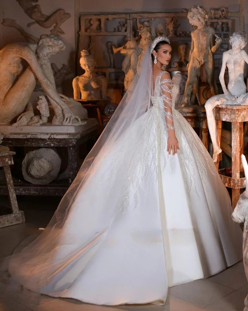 Vestidos de novia de lujo con escote en forma de corazón, mangas largas, elegantes vestidos de novia blancos con cuentas y lentejuelas de cristal, corte en A, 2024