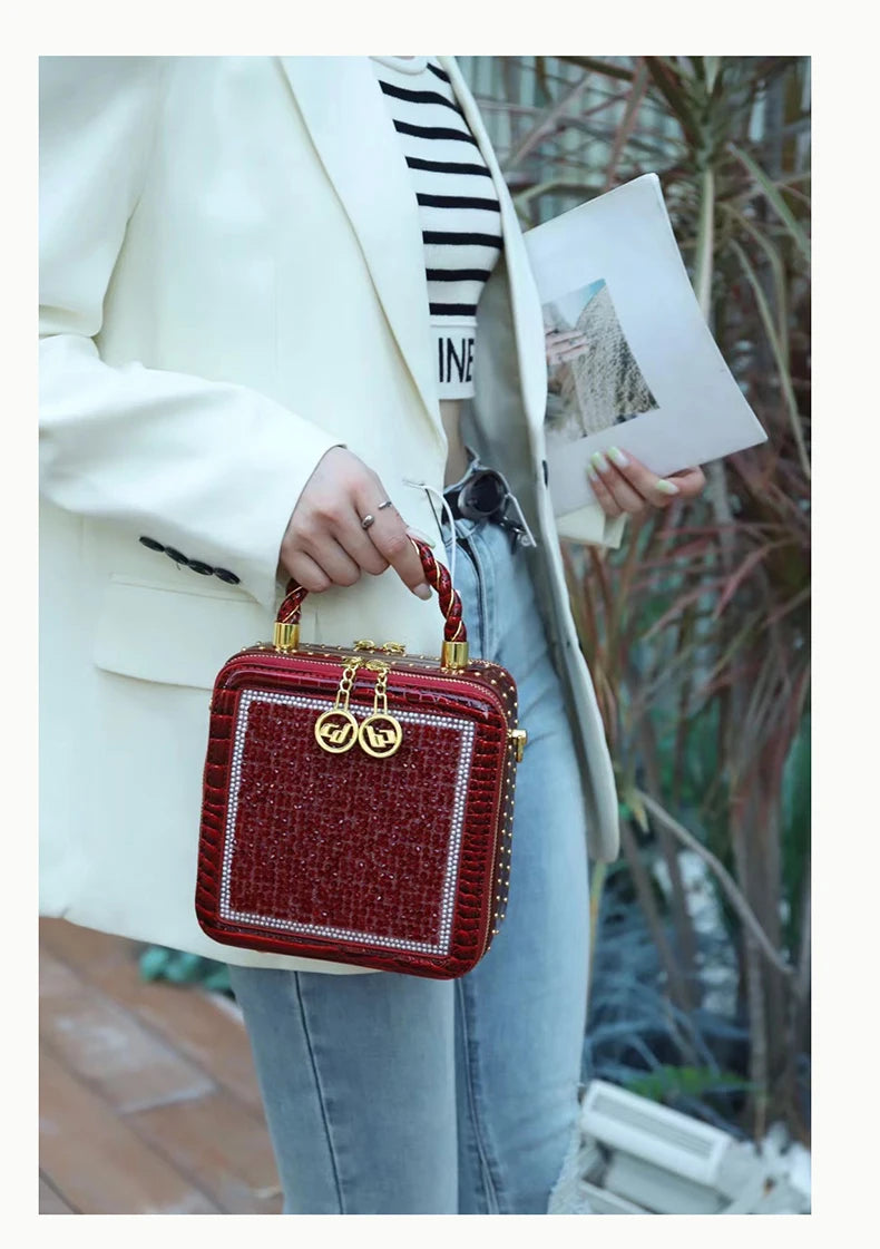 Luxury Fashion Diamonds Women Handbags 2023 Genuine Leather Lady Shoulder Messenger Bag Crocodile Pattern Small Square Box Bags