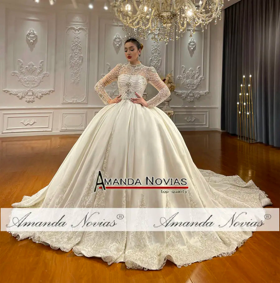 NS4711 Vestido de novia de lujo con cuentas de Amanda Novias