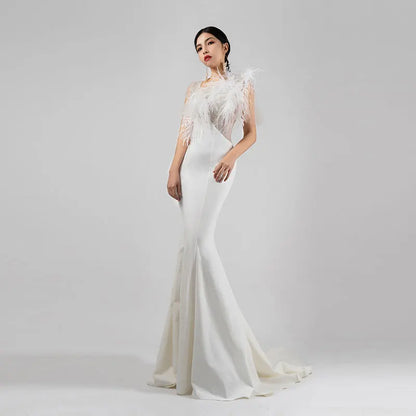 Robe de soirée élégante en plumes blanches avec fermeture éclair dans le dos et style sirène Robe de soirée cocktail H361