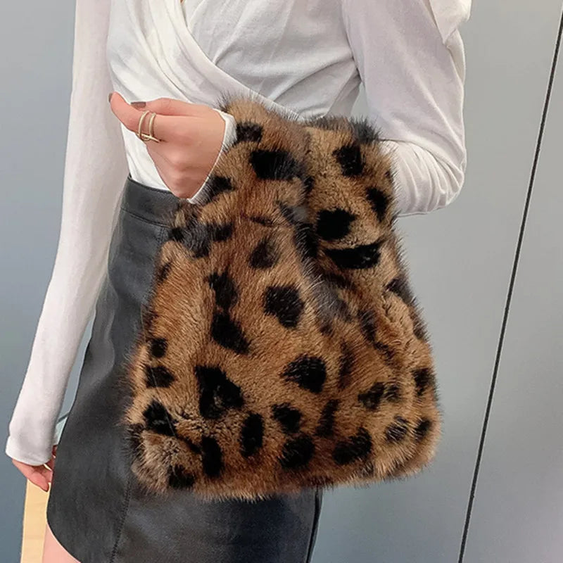 Sac à main de luxe en fourrure véritable pour femme, petit sac carré en fourrure léopard avec chaîne, sacs à bandoulière en vraie fourrure de vison