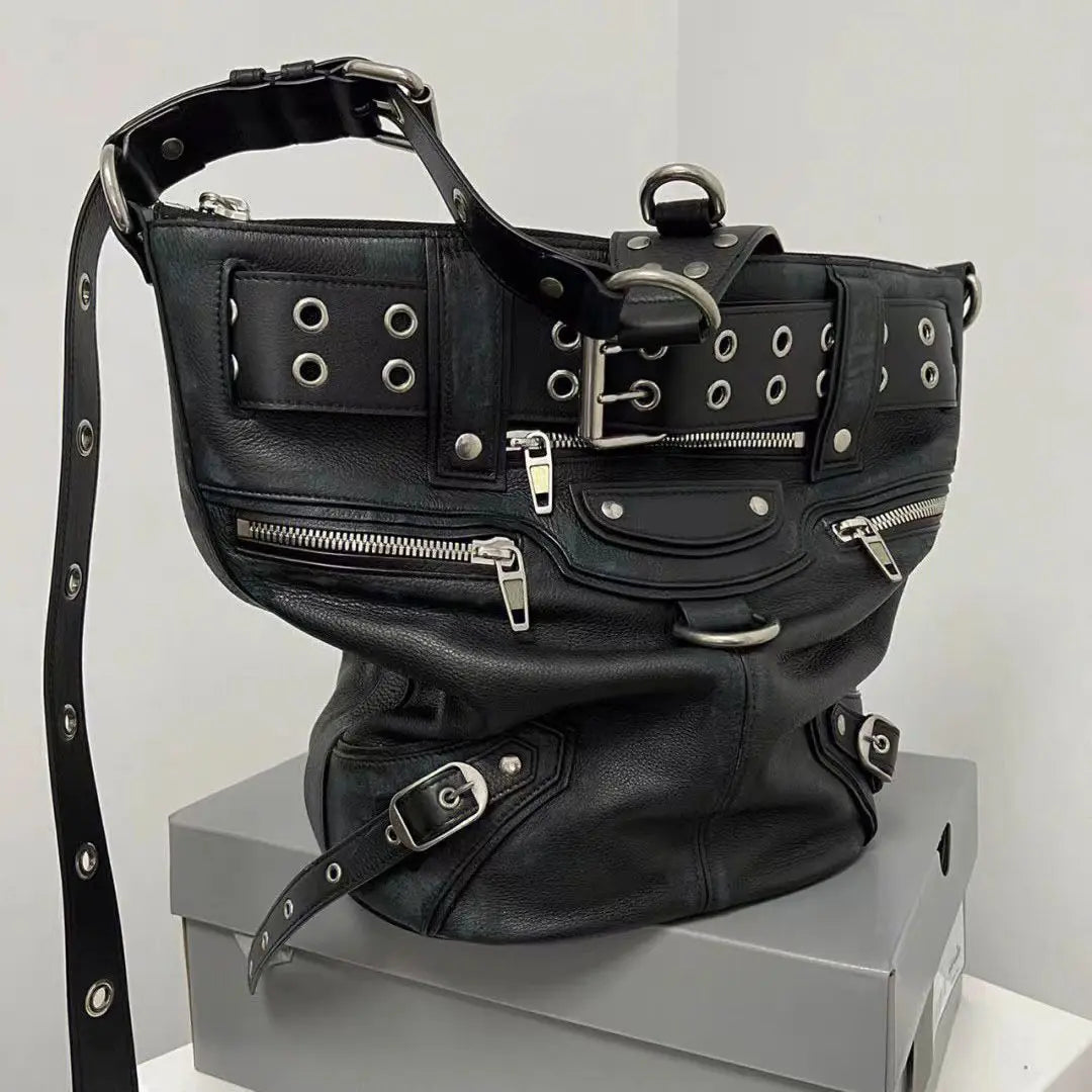 JIAERDI High Street Vintage Sac À Main Femmes Nouveau Rivet Grande Capacité Décontracté Sacs À Bandoulière Dames Moto Biker Noir Sac Messager