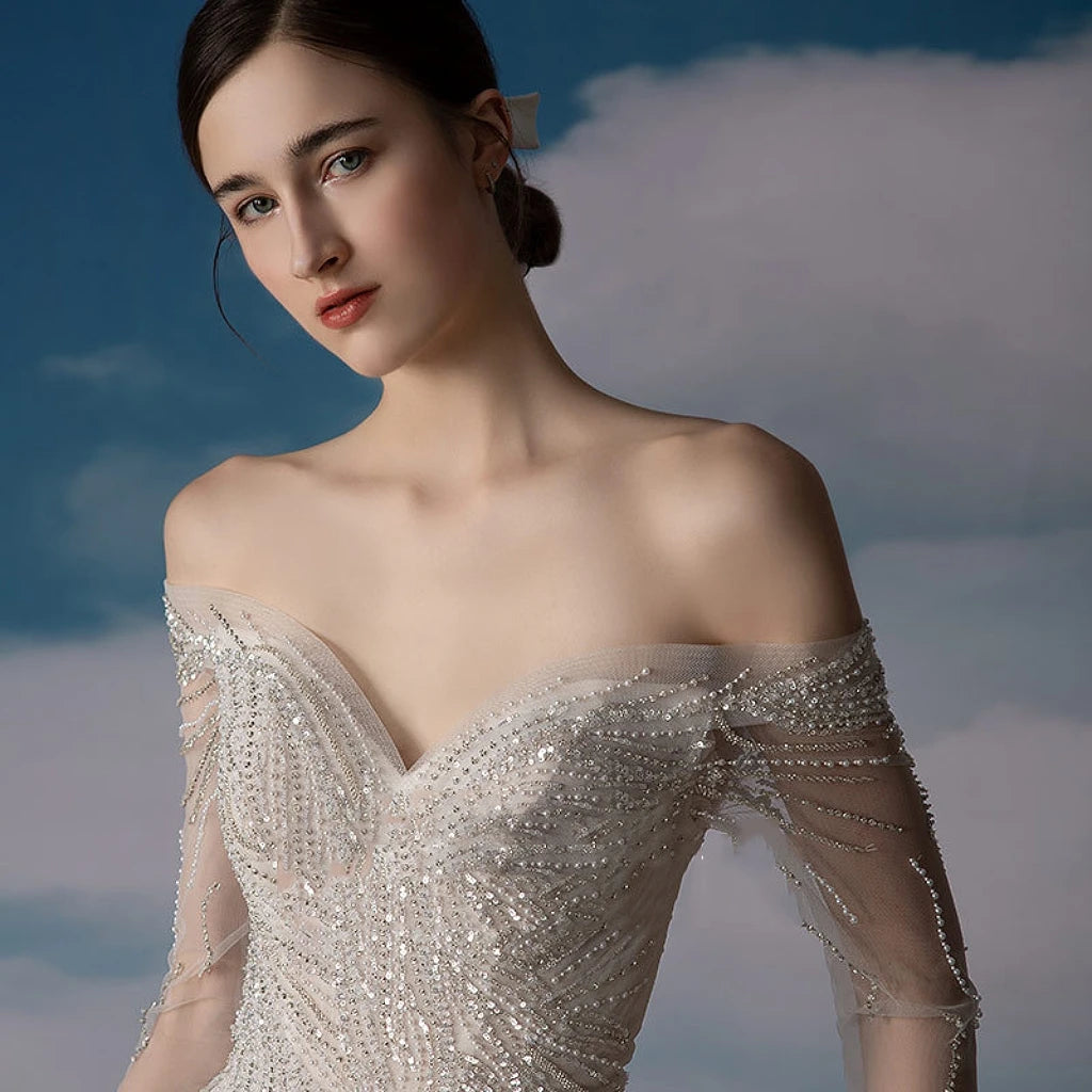 Robe de mariée sexy et brillante à épaules dénudées, avec appliques de perles, manches longues, dos nu, lacets, tulle, robe de mariée traînante pour seniors