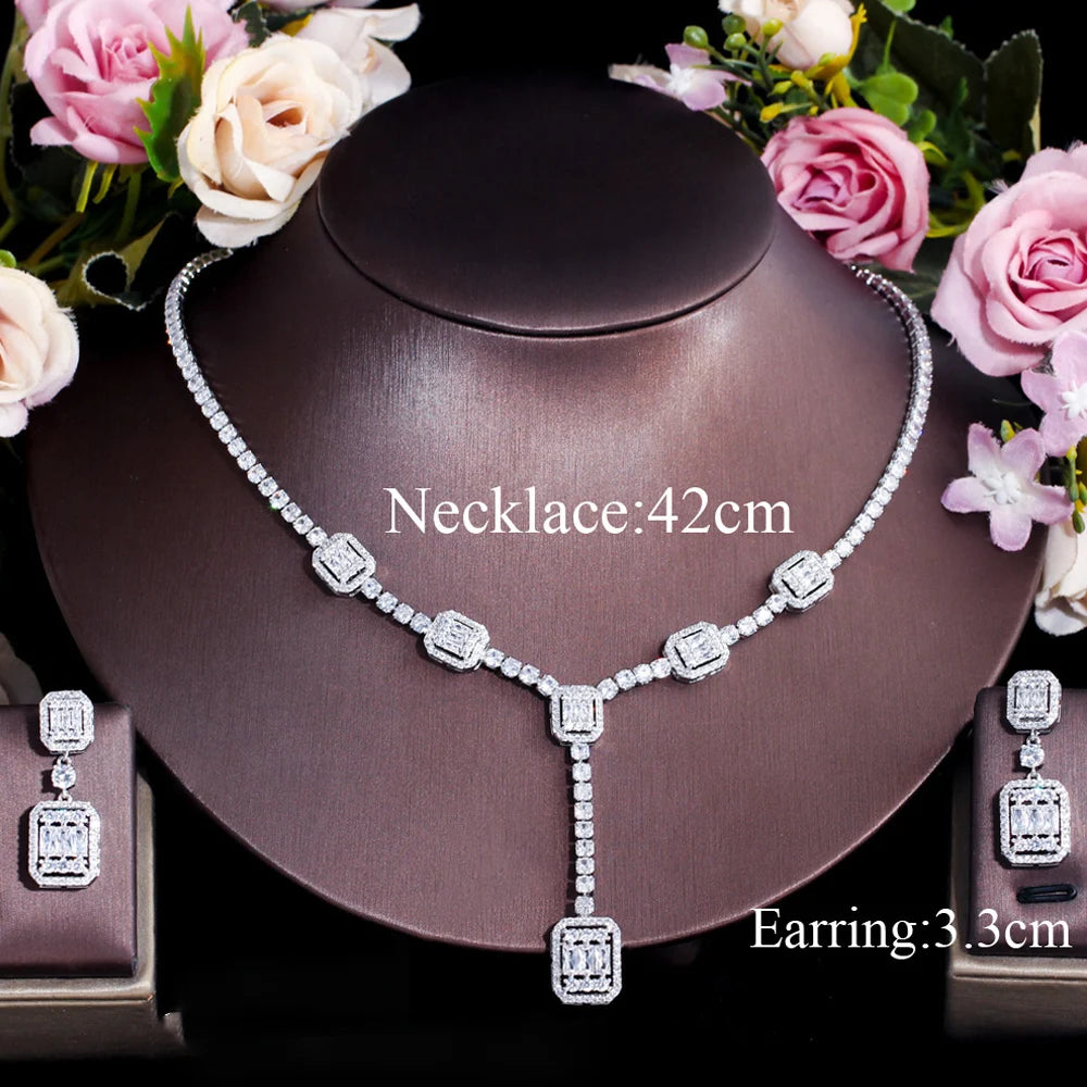 ThreeGraces Ensemble de bijoux fantaisie pour femme avec boucles d'oreilles carrées géométriques et collier en cristal de zircone cubique brillant, nouveau cadeau de fête TZ651