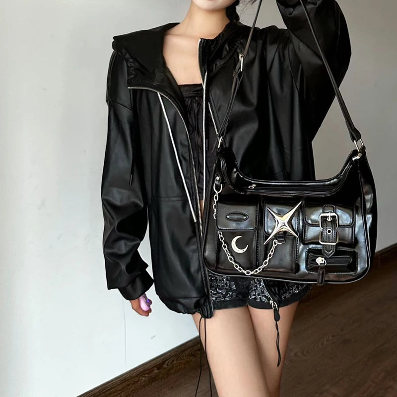 MBTI Y2k Bolso de hombro para mujer Harajuku Moda gótica Casual Cadenas negras Bolso de mano Chicas atractivas Bolso de motocicleta para mujer de cuero PU