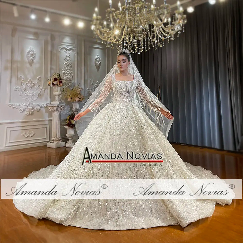 Robe de mariée en dentelle à décolleté carré Amanda Novias NS4787