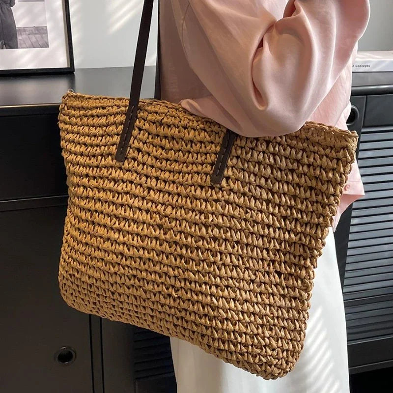 Bolso de mujer 2023 Venta caliente Diseño de lujo Hierba tejida Moda Bolso de hombro para mujer Verano Ocio Bolso de hombro de gran capacidad