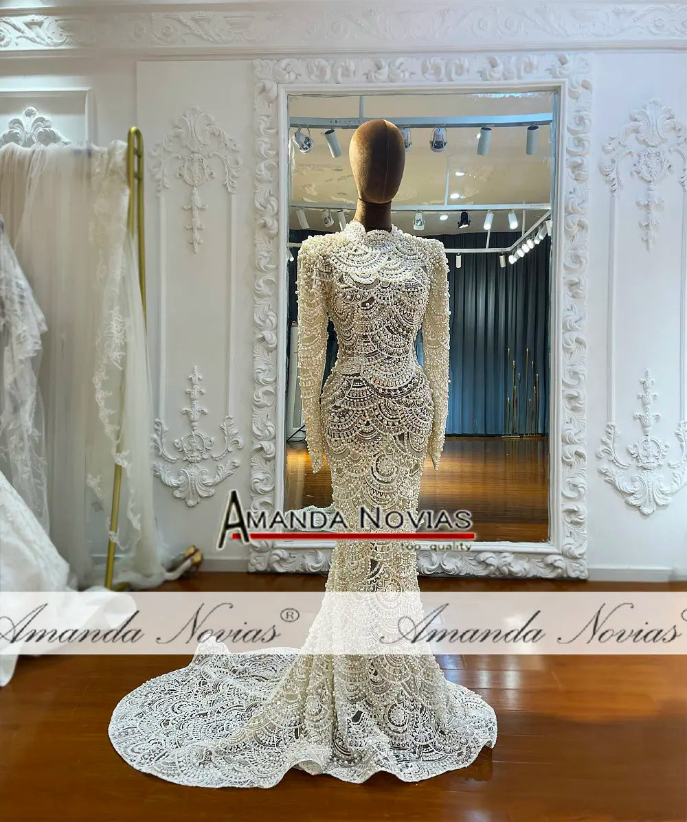 Vestido de novia de sirena con perlas hecho a mano de Amanda Novias NS4742