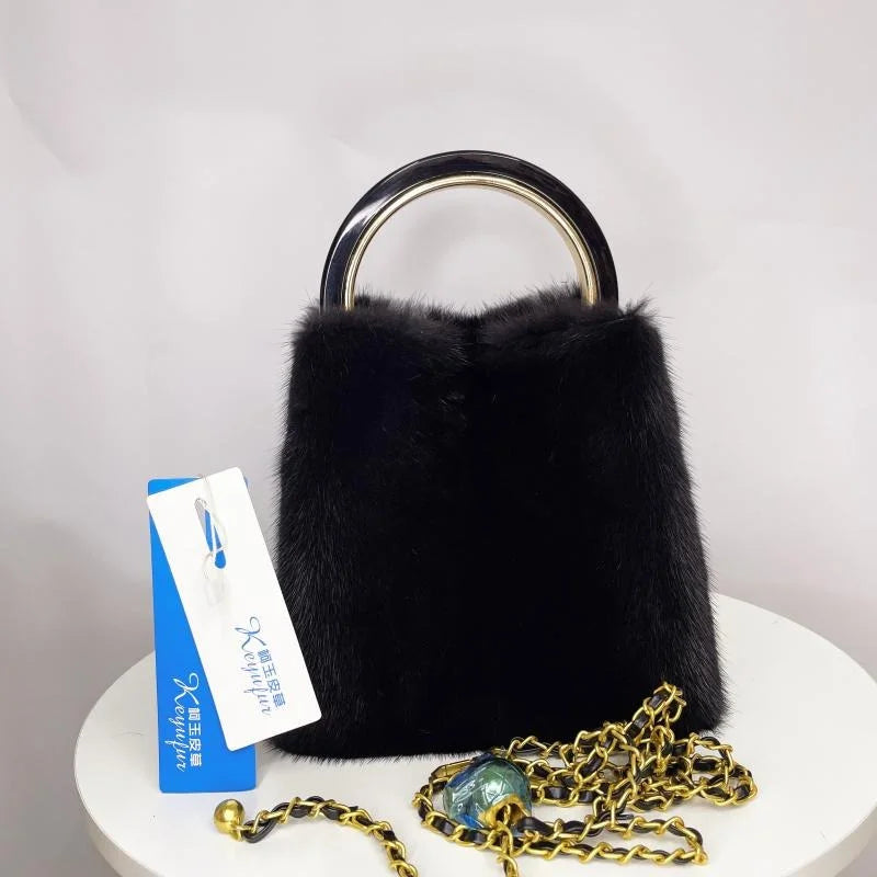 Bolso de mano de piel de lujo importado para mujer, bolso cuadrado pequeño de piel de visón a la moda, bolso elegante de invierno con asa acrílica para mujer