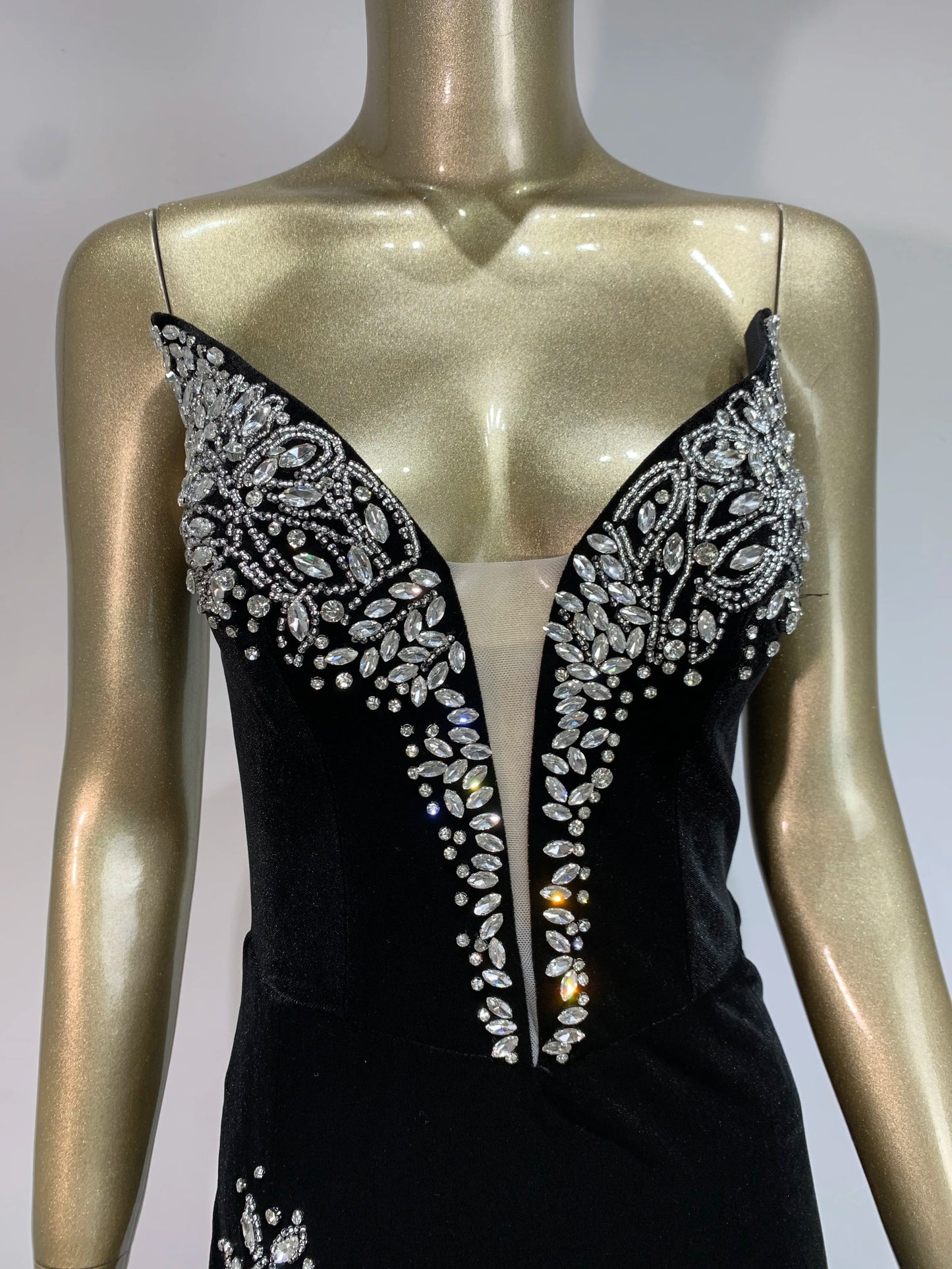 Robe longue sexy sans bretelles dos nu avec perles et diamants pour femmes, tenue de soirée élégante et noire, 2024