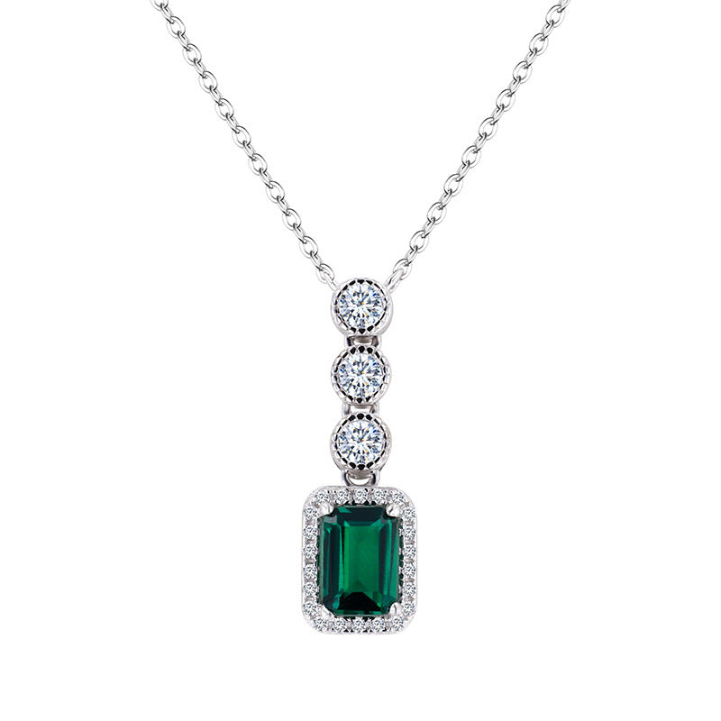 Synthetic Recycled Emerald Pendant 1 Karat Fully-inlaid 1 Karat S925 Silver Plating