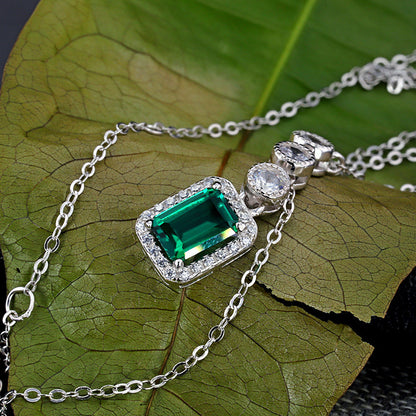 Synthetic Recycled Emerald Pendant 1 Karat Fully-inlaid 1 Karat S925 Silver Plating