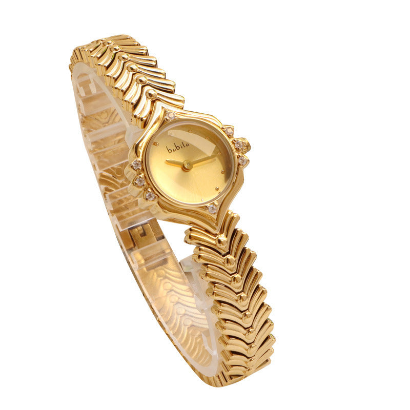 Montre à quartz pour femme avec chaîne en bambou