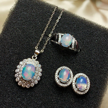 Colored Gems Jewelry 925 Silver Inlaid Opal Suit Fashionable, Simple And Elegant