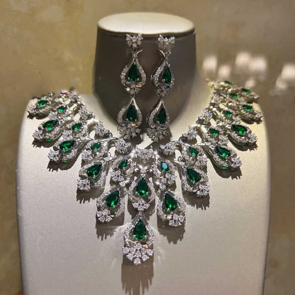 Collier et boucles d'oreilles en zircon vert pour robe de soirée