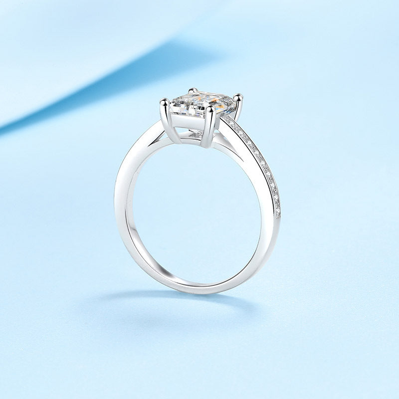 Anillo de plata 925 para mujer con moissanita en forma rectangular