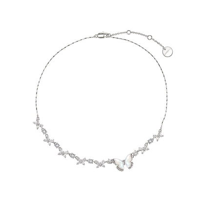 Collier papillon coquillage blanc diamant chaîne clavicule