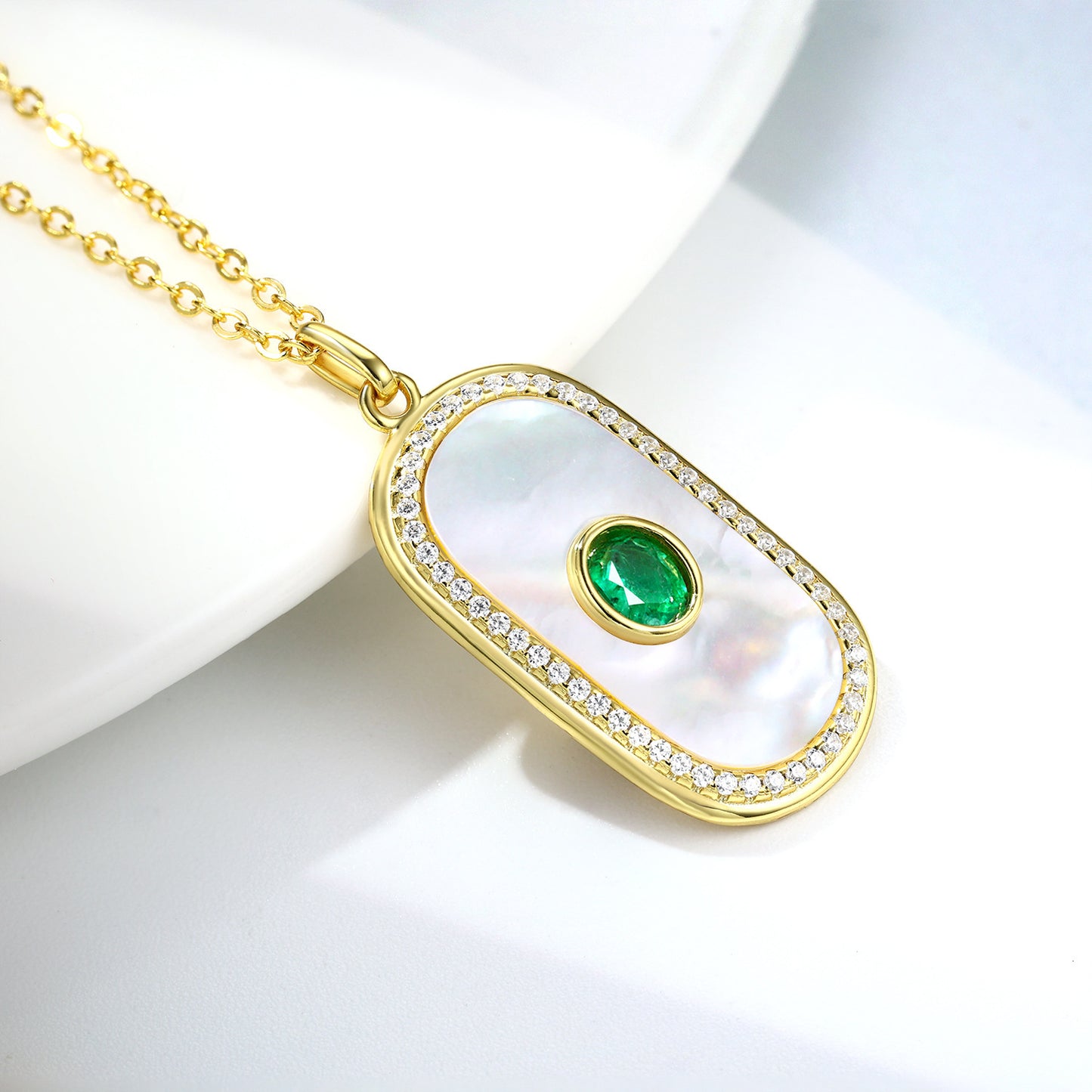 Natural Emerald Pendant S925 Silver Inlaid Fritillaria Necklace Personality Geometric Round Card Shaped Pendant