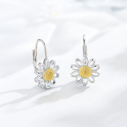 Boucles d'oreilles créoles à levier Daisy en argent sterling plaqué or blanc