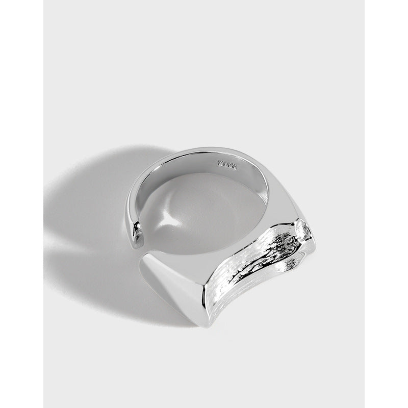 Anillo de plata de ley S925 con diseño de nicho de viento oscuro para mujer, estilo industrial pesado y sencillo