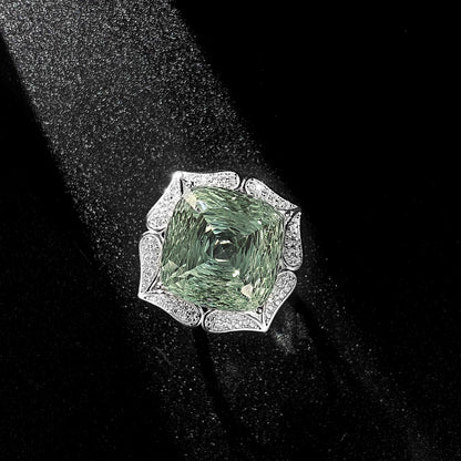 Bague en cristal de luxe Ins Wind Féminité Argent sertie d'un grand cristal vert naturel