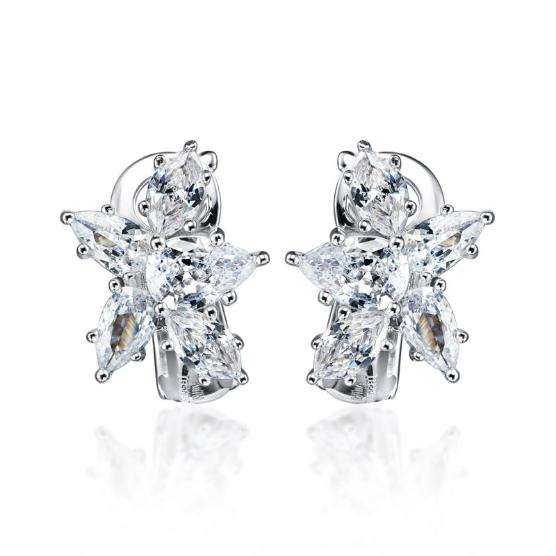 Small Brocade Bunch Simulation Diamond Stud Earrings 925 Silver