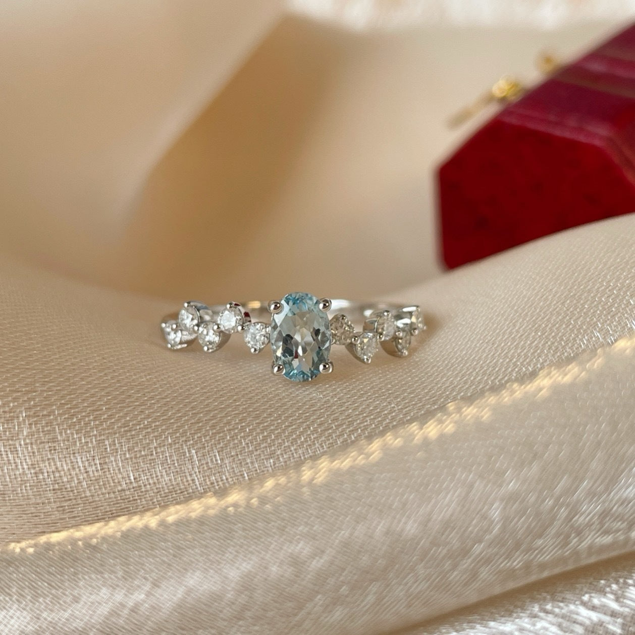 Women's Fashion Aquamarine Diamond Ring